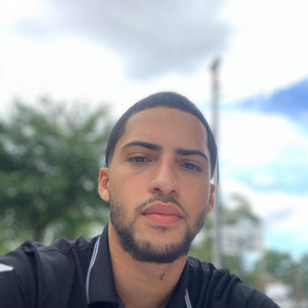 Meet your Posher, Erick